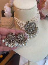 Load image into Gallery viewer, Raakhi Antique Indian Polki| Bridal Indian Necklace Jewelry Set