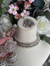 Load image into Gallery viewer, Antique Indian jumaka| Bridal Indian Necklace Jewelry Set