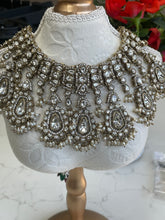 Load image into Gallery viewer, Meera Antique Indian Polki| Bridal Indian Necklace Jewelry Set