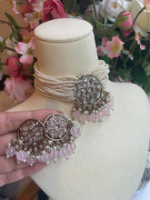 Load image into Gallery viewer, Raakhi Antique Indian Polki| Bridal Indian Necklace Jewelry Set