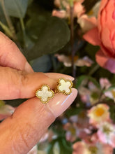 Load image into Gallery viewer, Clover Stud Earrings