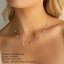 Load image into Gallery viewer, Small Pearl Droplets Necklace