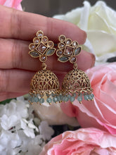 Load image into Gallery viewer, Jhumka Earrings
