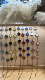 Lucky flower bracelet