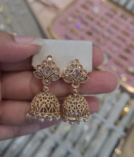 Load image into Gallery viewer, Jhumka Earrings
