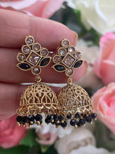 Load image into Gallery viewer, Jhumka Earrings
