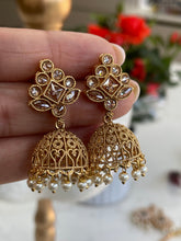 Load image into Gallery viewer, Jhumka Earrings
