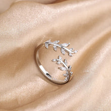 Load image into Gallery viewer, Ornamental Leaf Ring, Silver Nature Ring
