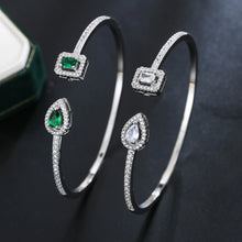 Load image into Gallery viewer, Freya Bridal Bangle
