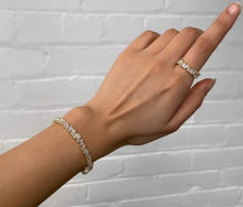 Load image into Gallery viewer, Lily Baguette Bracelet
